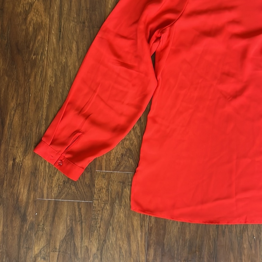 Red Long Sleeve V-neck Blouse - Picture 7 of 7